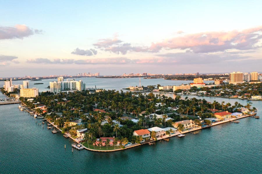 Properties En Venta in North Bay Village